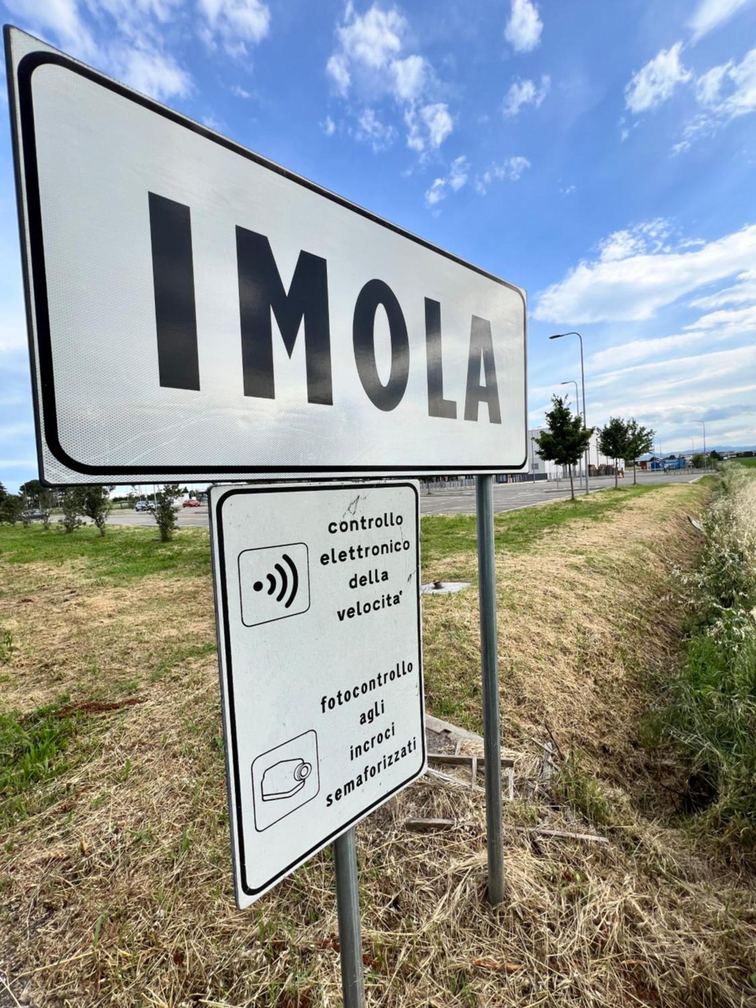 La Casa Di Giada Uscita Autostrada Di Imola Bagian luar foto